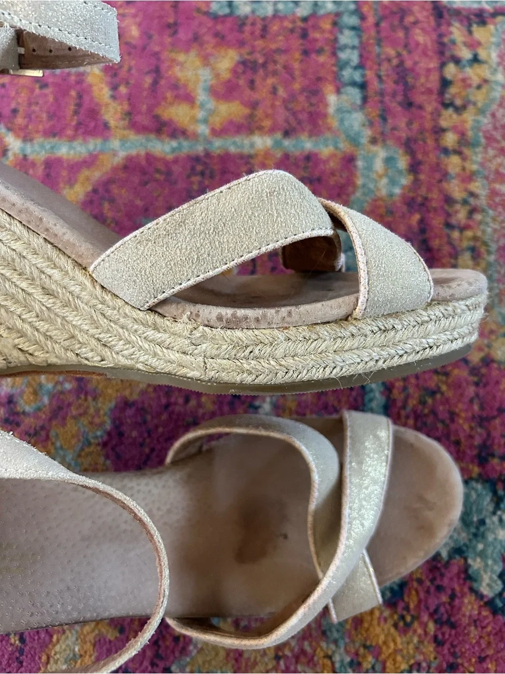 Toms women’s taupe